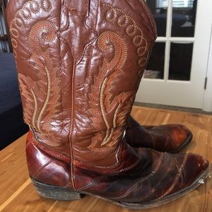 Authentic eel skin men’s cowboy boots